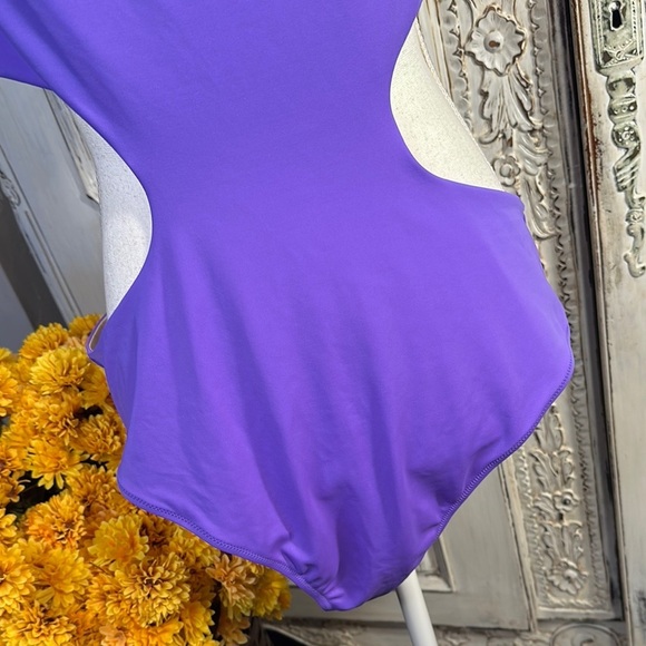 Shade & Shore Purple Cutout One Piece Swimsuit - Picture 4 of 11